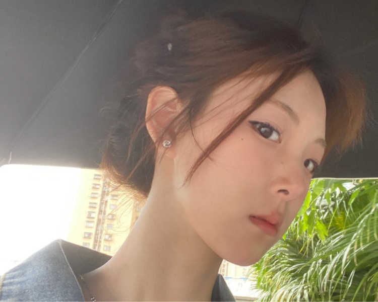 艺人背景图