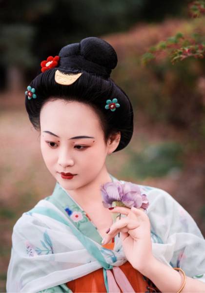 推荐艺人