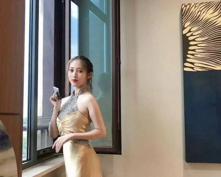 艺人背景图