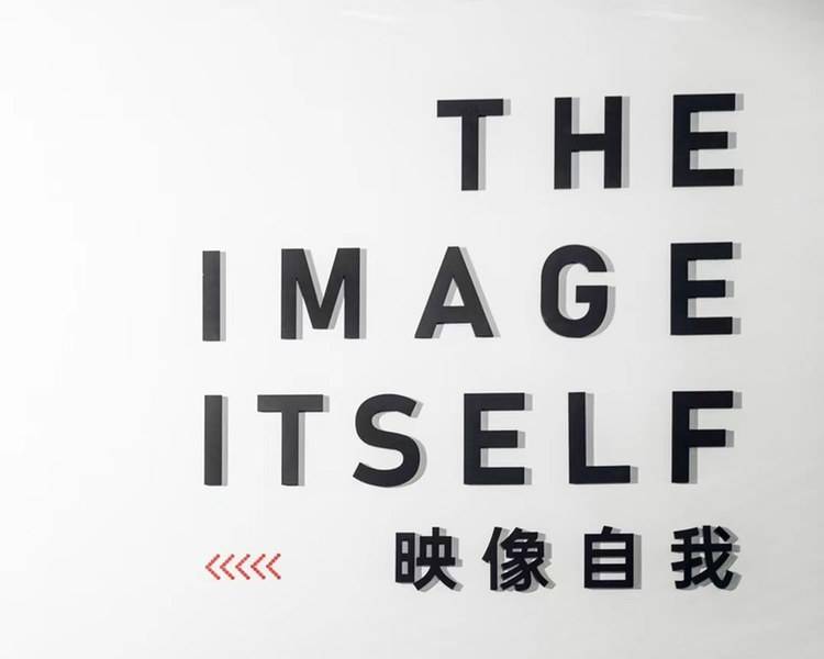 艺人背景图