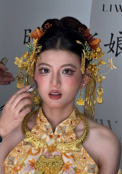 推荐艺人