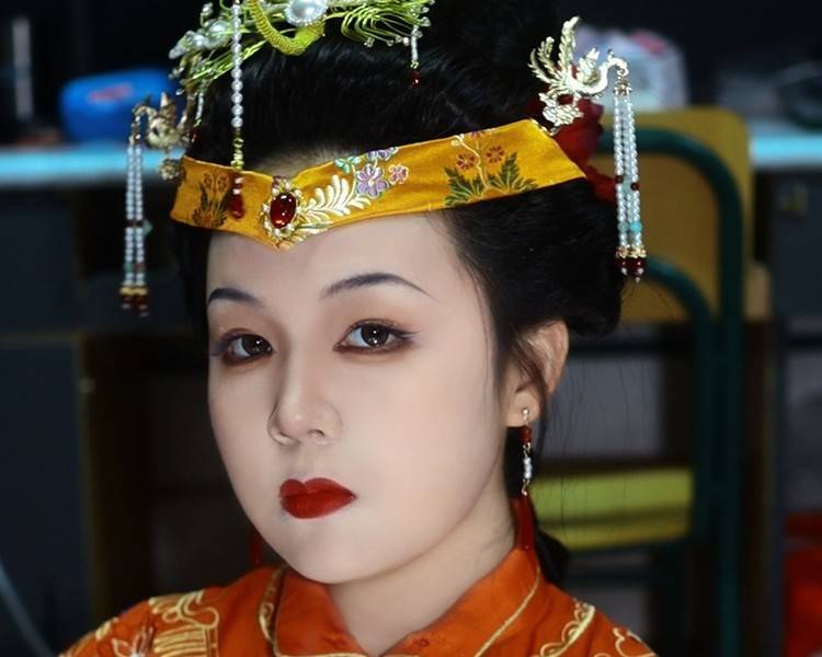 艺人背景图
