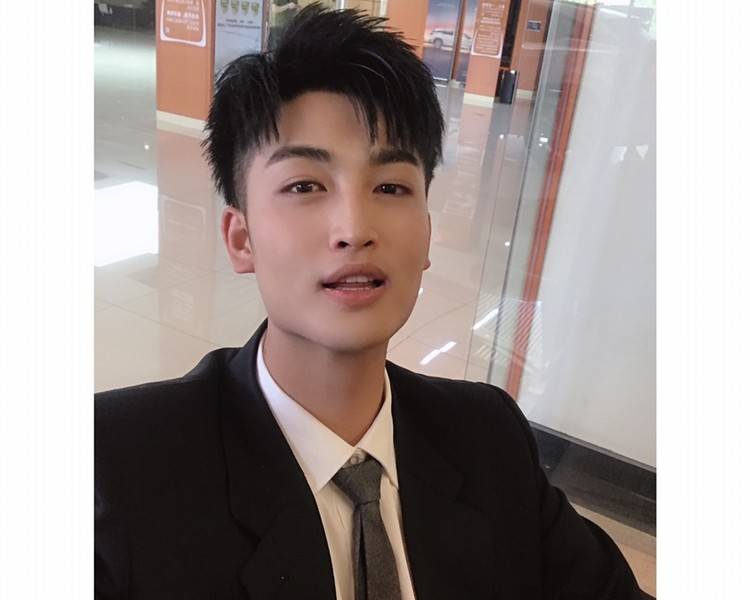 赵宇