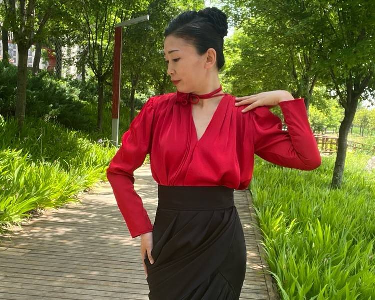 艺人背景图