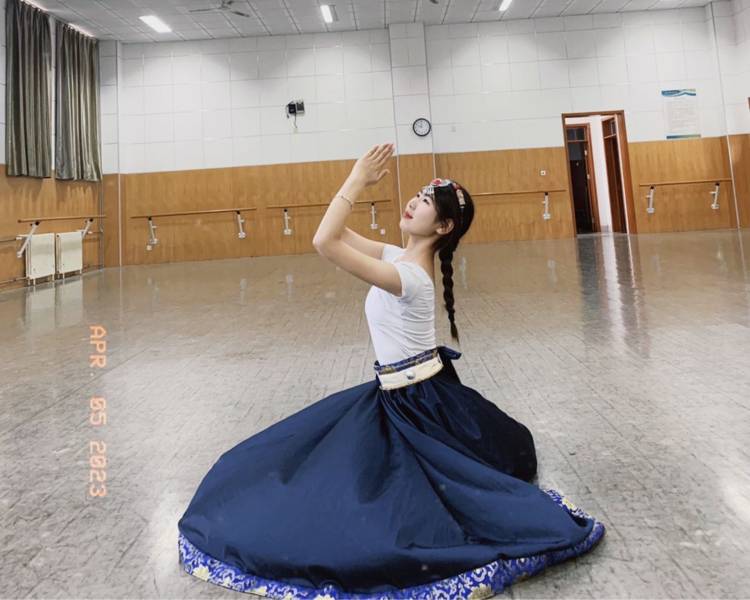 艺人背景图