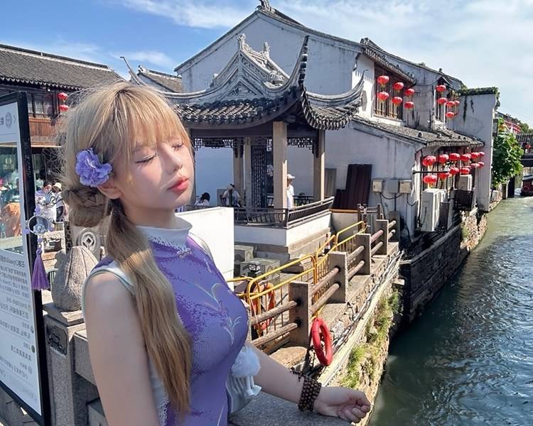 艺人背景图