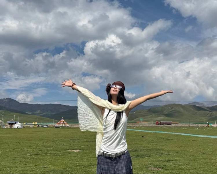 艺人背景图