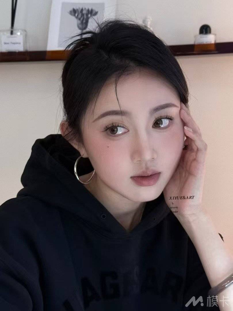 通告图片