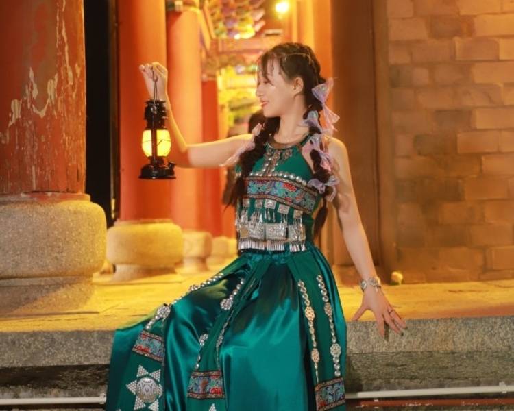 艺人背景图