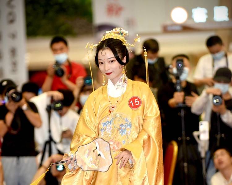 艺人背景图