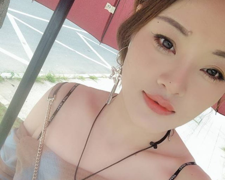 艺人背景图