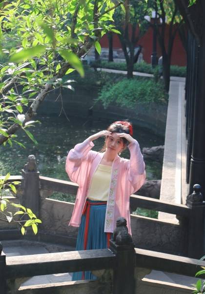 推荐艺人
