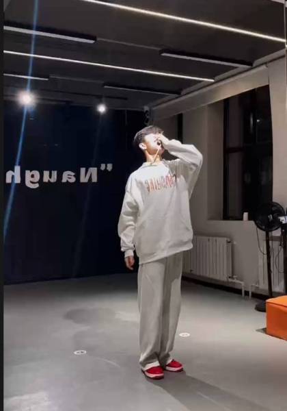 推荐艺人