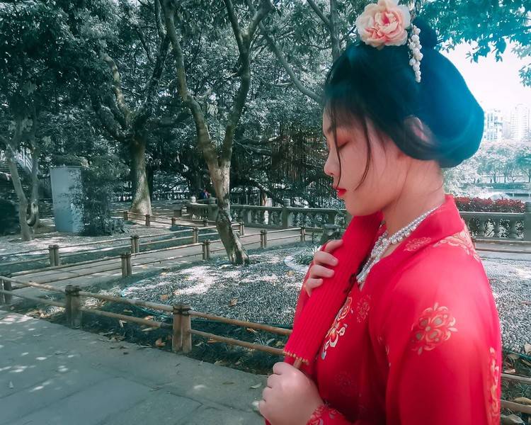 艺人背景图