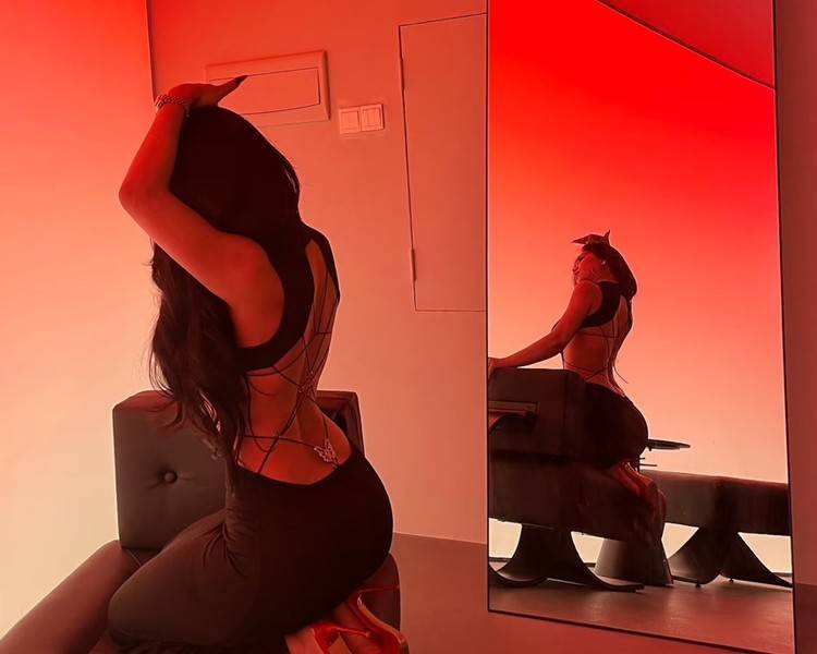 艺人背景图