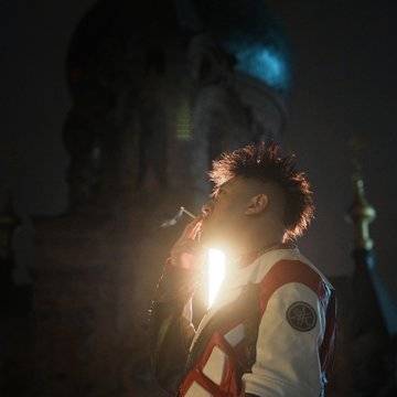 演员杨震的微模卡作品