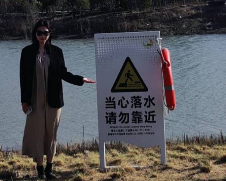 艺人背景图