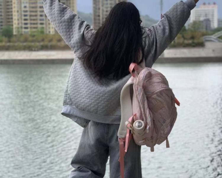 艺人背景图