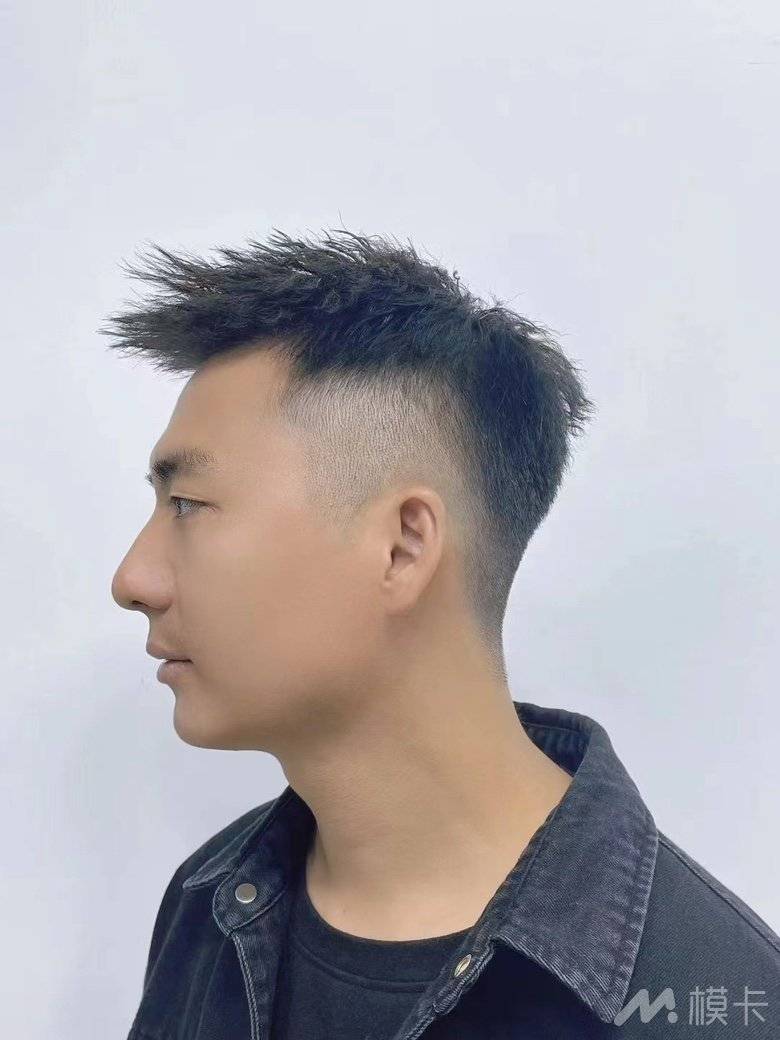 通告图片