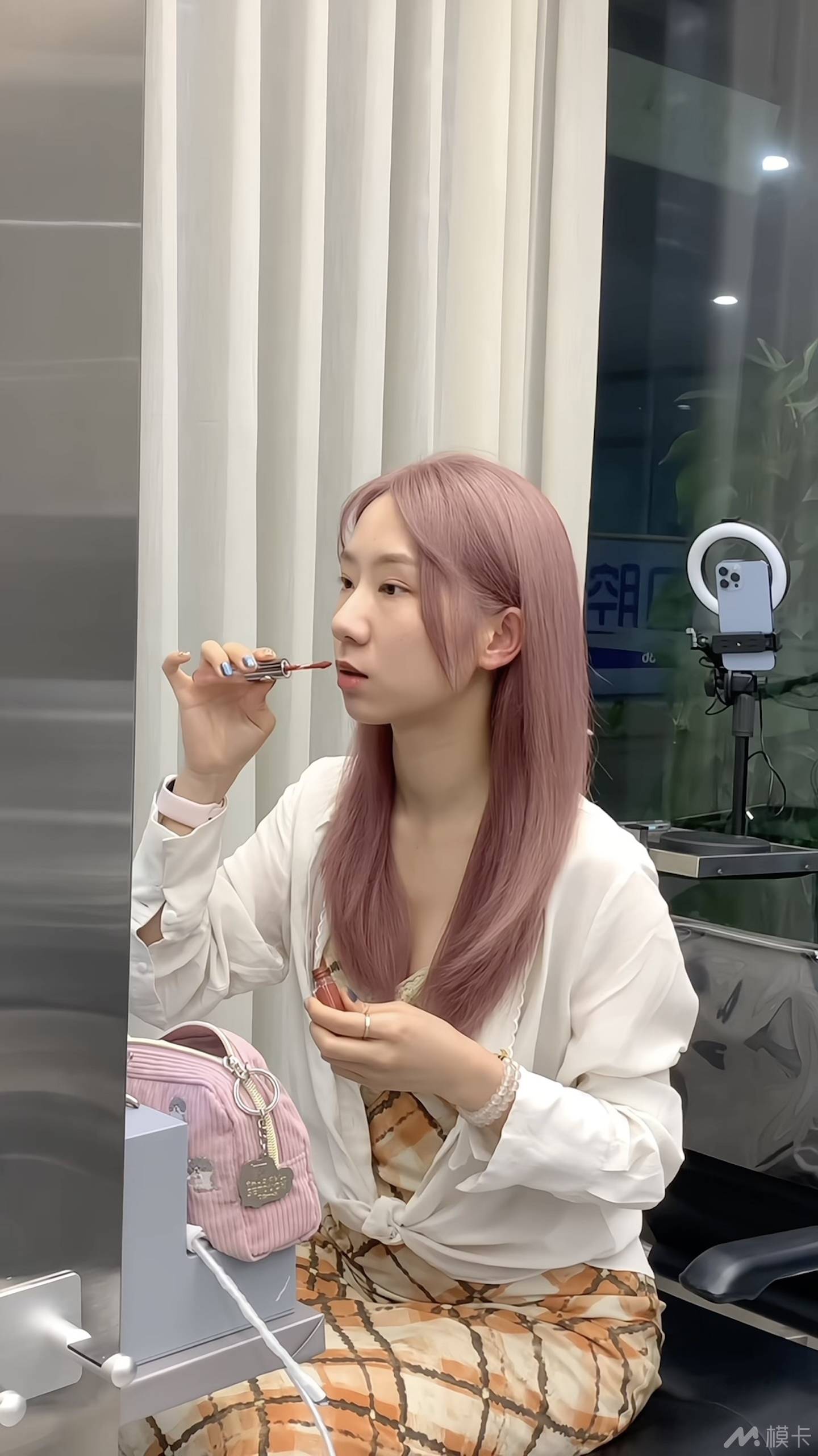 通告图片