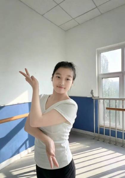 推荐艺人