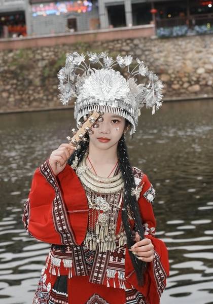 推荐艺人