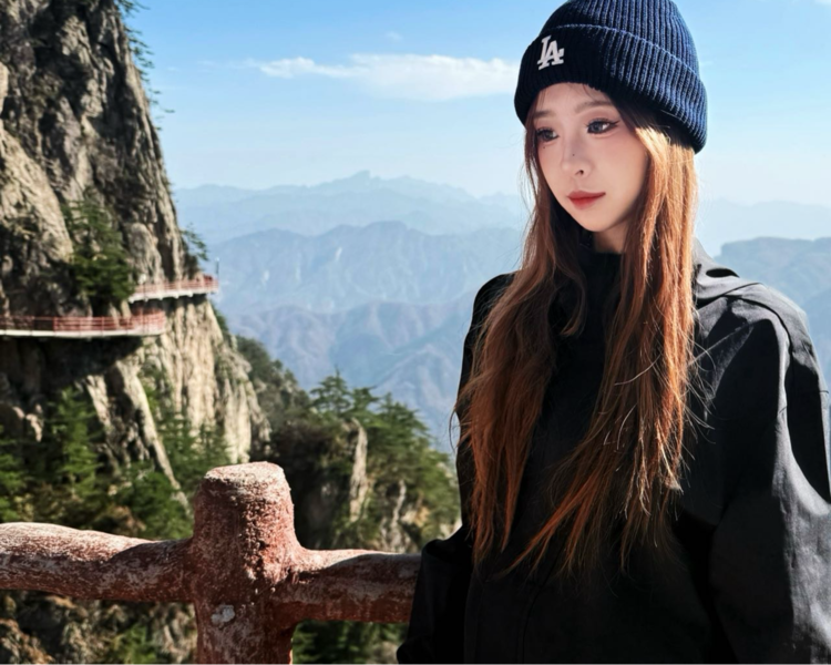 艺人背景图