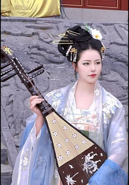 推荐艺人