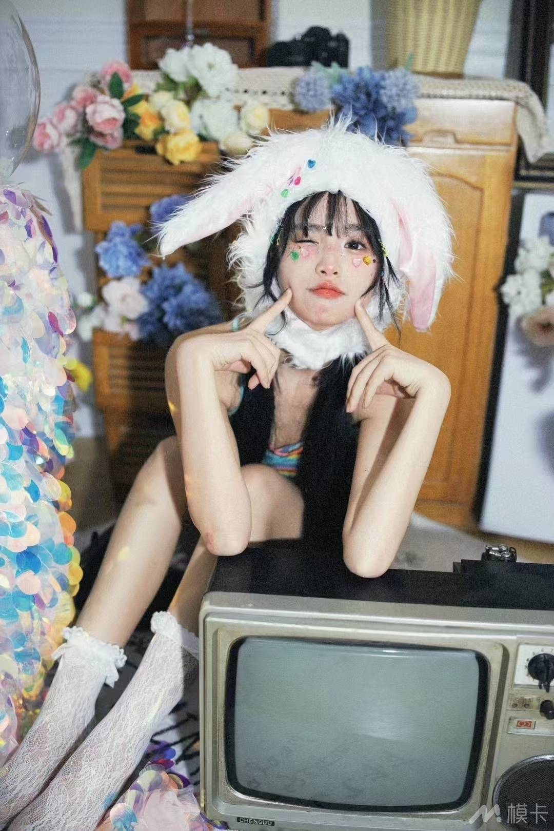 通告图片