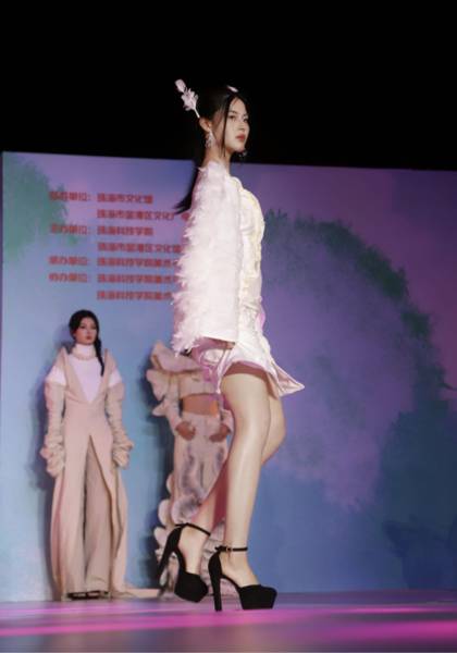 推荐艺人