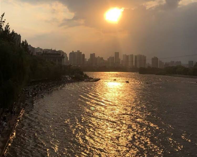 艺人背景图