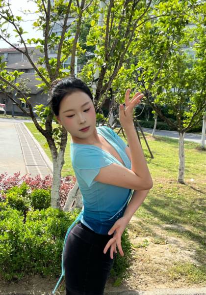 推荐艺人