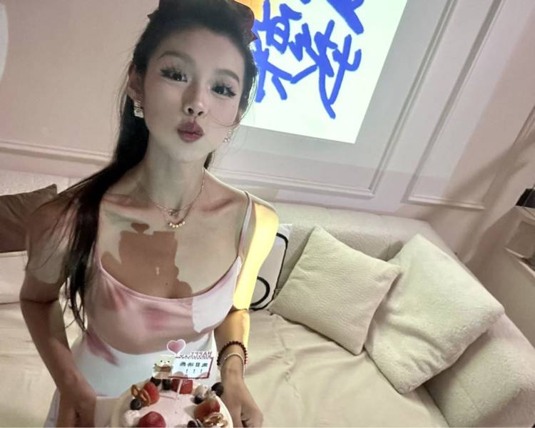 艺人背景图