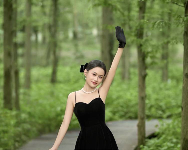 艺人背景图