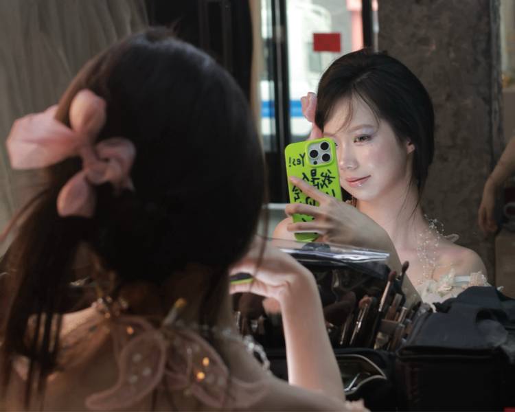 艺人背景图