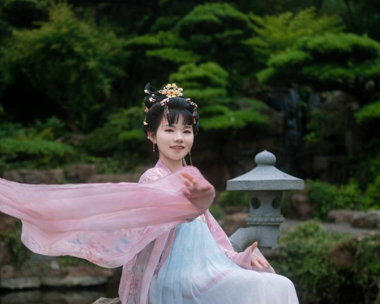 艺人背景图