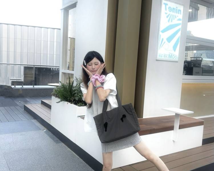 艺人背景图