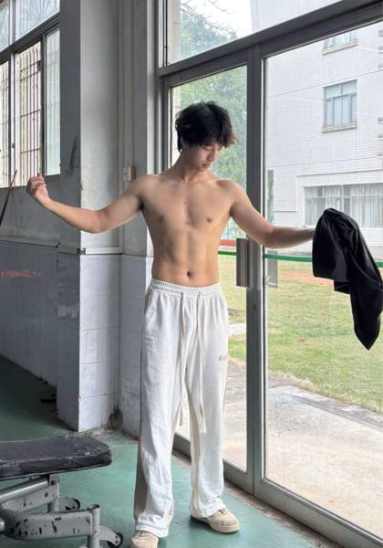 推荐艺人