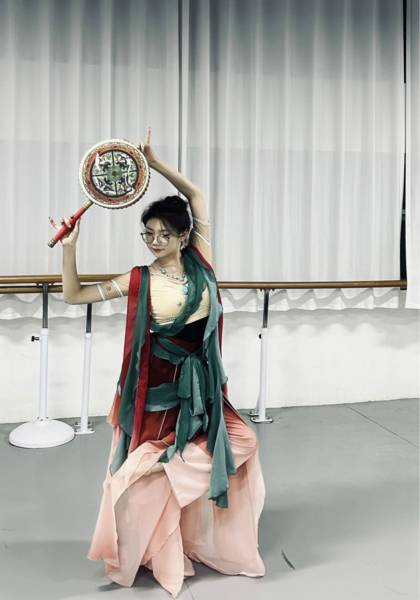 推荐艺人