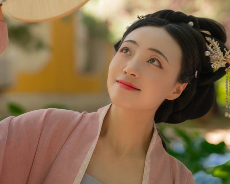 艺人背景图