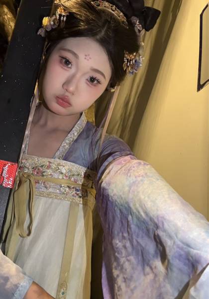 推荐艺人