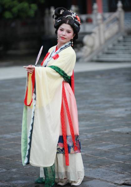 推荐艺人