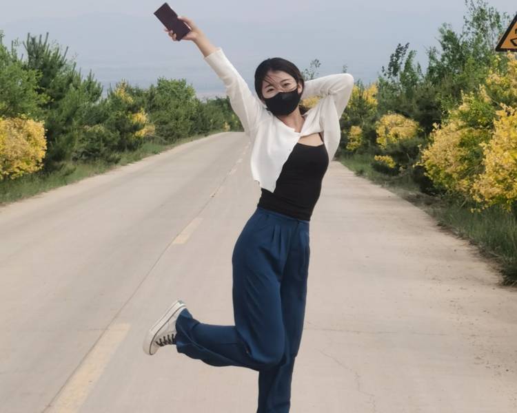 艺人背景图