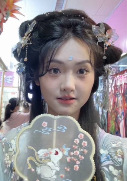 推荐艺人