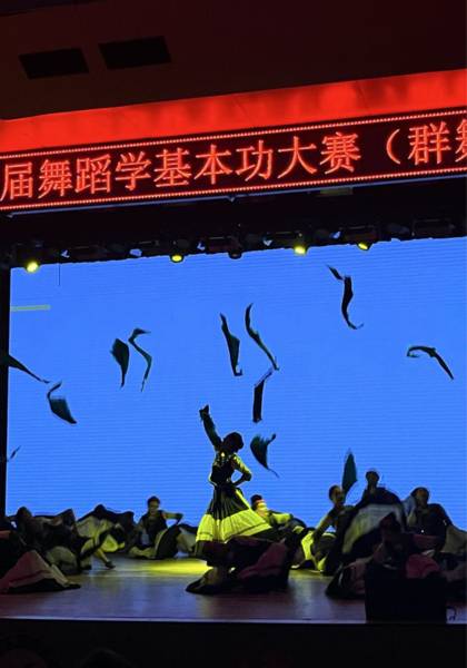 推荐艺人