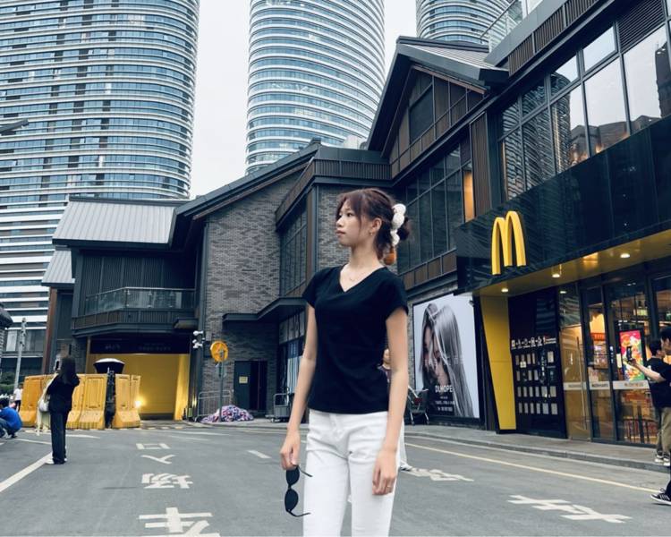 艺人背景图