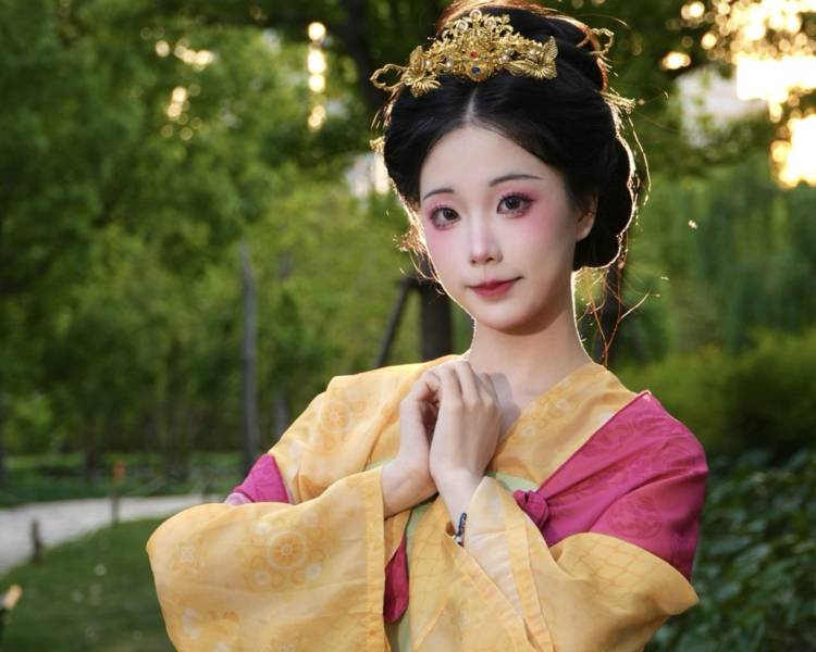 艺人背景图