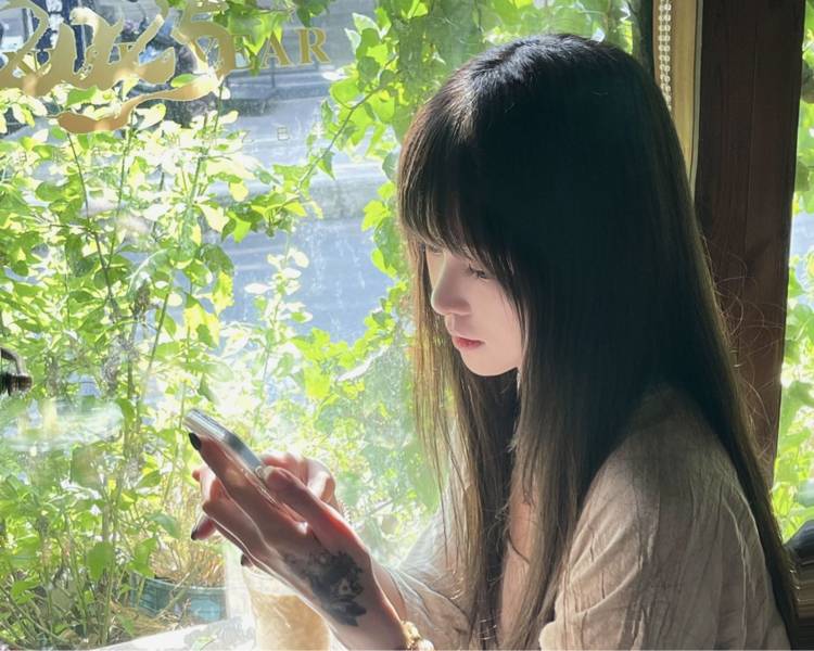 艺人背景图