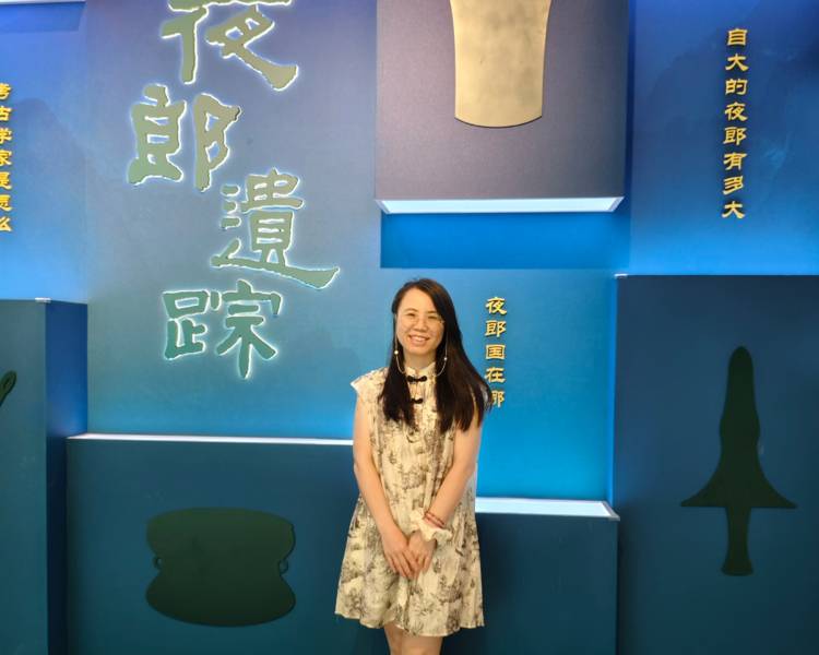 艺人背景图