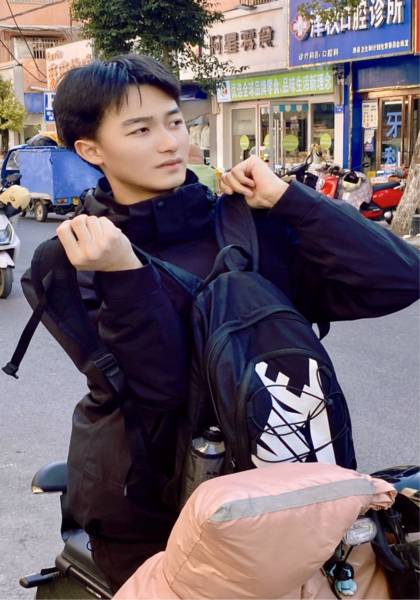推荐艺人